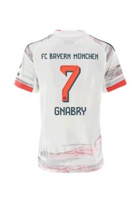 Bayern Munich Serge Gnabry #7 Jalkapallovaatteet Naisten Vieraspaita 2025-26 Lyhythihainen